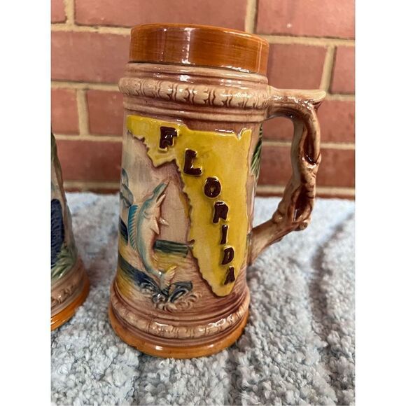 Vintage Souvenir Cups - Picture 3 of 10